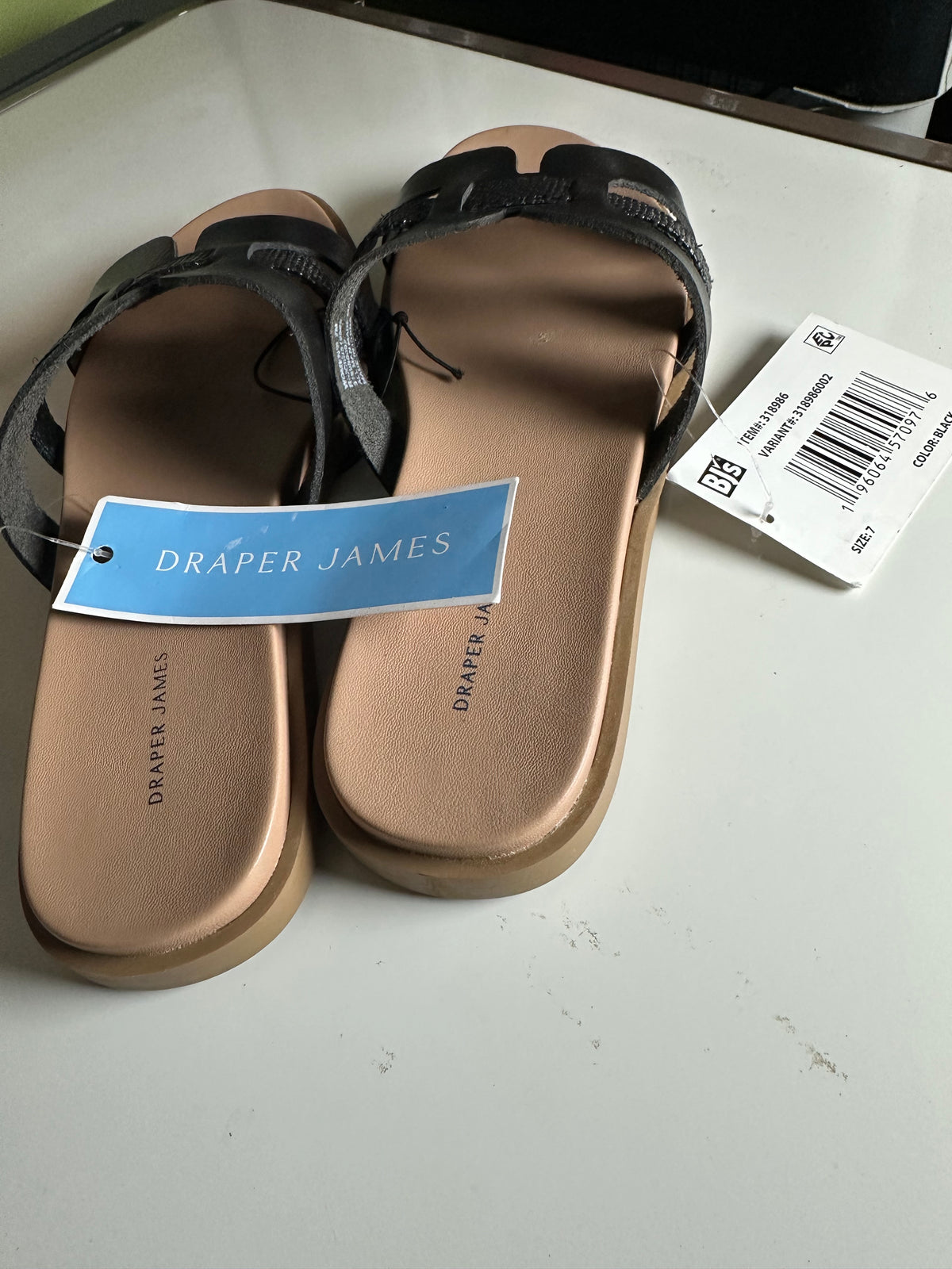 Draper James Women's Riccie Black Sandal size 7 full cushioned footbed