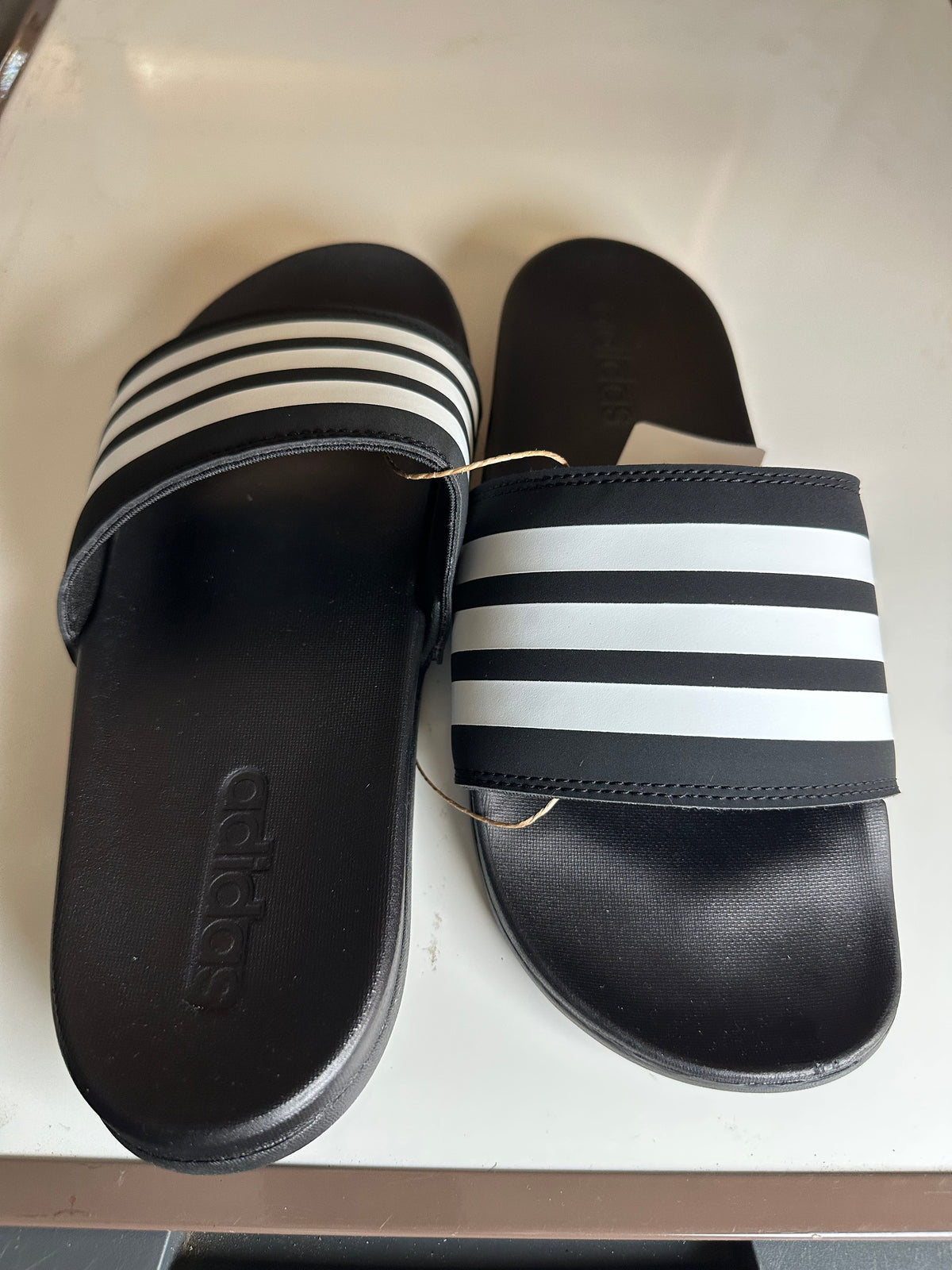 ADIDAS Adilette Comfort Unisex Black White Stripe Slides #1955441 Size 7 Men