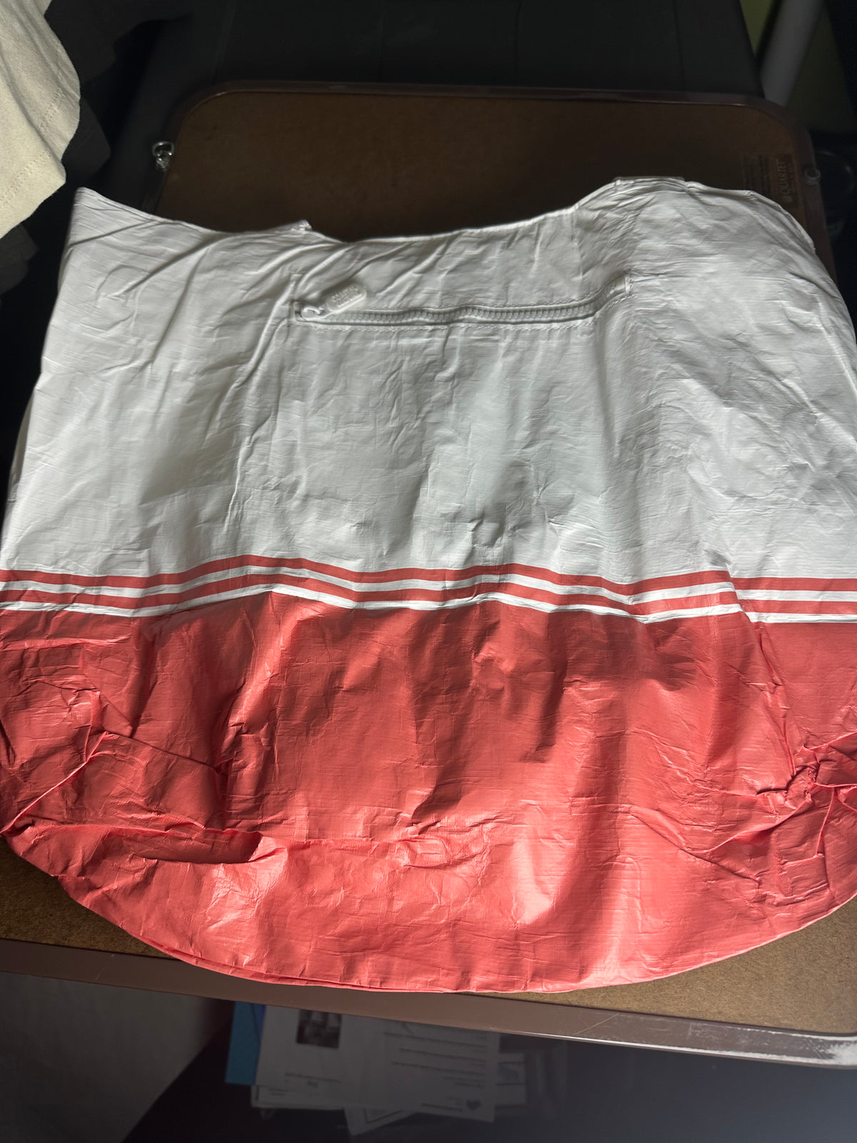 Coastal Culture White & Coral Colorblock Zipper Tote Bag
