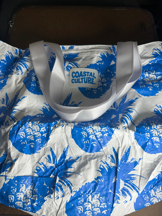 Coastal Culture Pineapple-Print Zipper Tote Bag – Blue & White