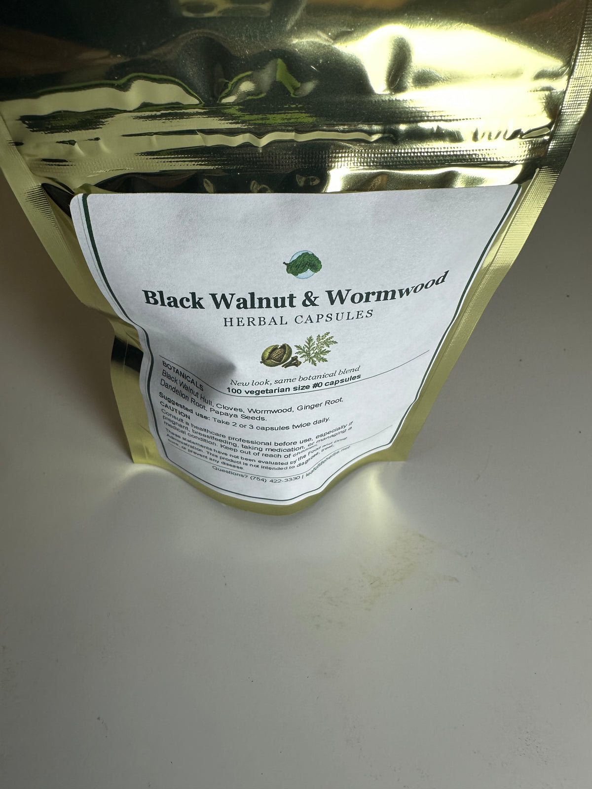 Black Walnut & Wormwood Herbal Capsules – 100 Count